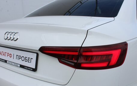 Audi A4, 2019 год, 2 300 000 рублей, 27 фотография