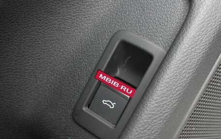 Audi A4, 2019 год, 2 300 000 рублей, 20 фотография