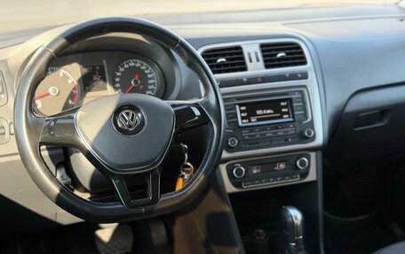 Volkswagen Polo VI (EU Market), 2015 год, 1 099 000 рублей, 11 фотография