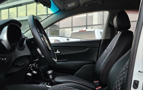 KIA Rio IV, 2021 год, 1 369 000 рублей, 13 фотография