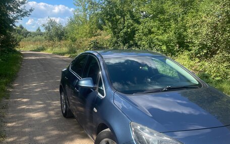 Opel Astra J, 2012 год, 750 000 рублей, 10 фотография