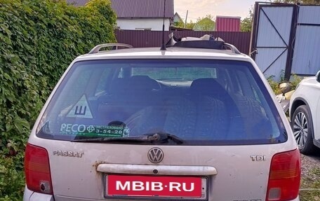 Volkswagen Passat B5+ рестайлинг, 2000 год, 300 000 рублей, 2 фотография