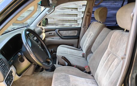 Toyota Land Cruiser 100 рестайлинг 2, 2007 год, 3 600 000 рублей, 15 фотография