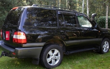 Toyota Land Cruiser 100 рестайлинг 2, 2007 год, 3 600 000 рублей, 5 фотография