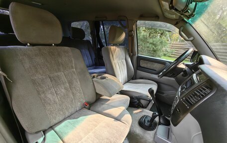 Toyota Land Cruiser 100 рестайлинг 2, 2007 год, 3 600 000 рублей, 23 фотография