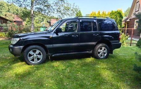 Toyota Land Cruiser 100 рестайлинг 2, 2007 год, 3 600 000 рублей, 32 фотография