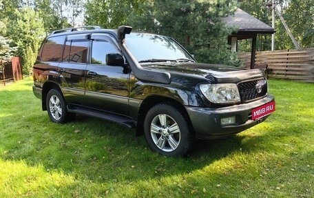 Toyota Land Cruiser 100 рестайлинг 2, 2007 год, 3 600 000 рублей, 26 фотография