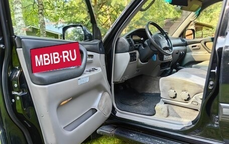 Toyota Land Cruiser 100 рестайлинг 2, 2007 год, 3 600 000 рублей, 19 фотография