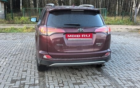 Toyota RAV4, 2019 год, 2 550 000 рублей, 4 фотография