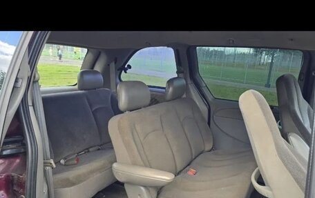 Chrysler Voyager IV, 2001 год, 280 000 рублей, 8 фотография