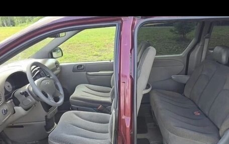 Chrysler Voyager IV, 2001 год, 280 000 рублей, 9 фотография