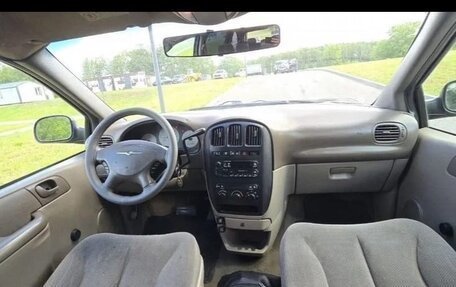 Chrysler Voyager IV, 2001 год, 280 000 рублей, 5 фотография