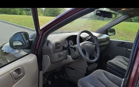 Chrysler Voyager IV, 2001 год, 280 000 рублей, 10 фотография