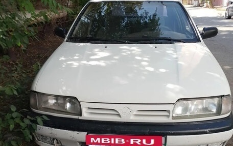 Nissan Primera II рестайлинг, 1991 год, 200 000 рублей, 2 фотография