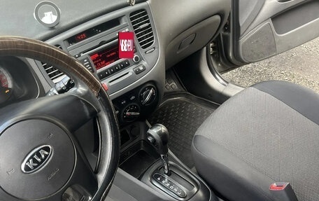KIA Rio II, 2011 год, 700 000 рублей, 9 фотография