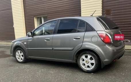 KIA Rio II, 2011 год, 700 000 рублей, 6 фотография