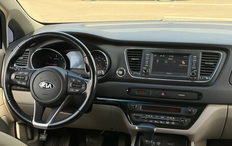 KIA Carnival III, 2020 год, 2 750 000 рублей, 7 фотография