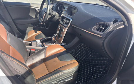 Volvo V40 II рестайлинг, 2013 год, 1 500 000 рублей, 7 фотография