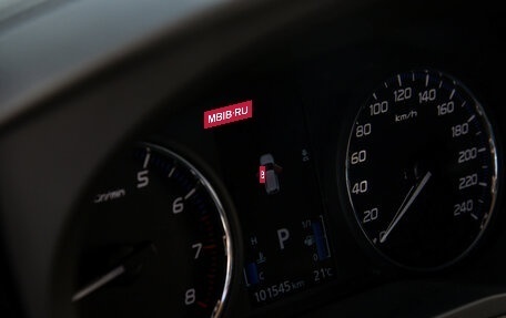 Mitsubishi Outlander III рестайлинг 3, 2018 год, 1 888 000 рублей, 10 фотография