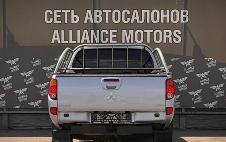 Mitsubishi L200 IV рестайлинг, 2010 год, 1 260 000 рублей, 6 фотография
