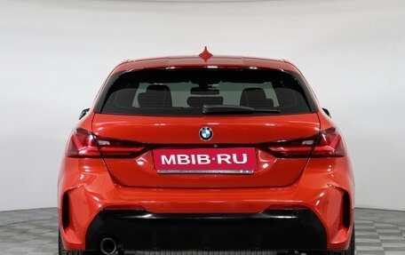 BMW 1 серия, 2019 год, 2 480 000 рублей, 5 фотография
