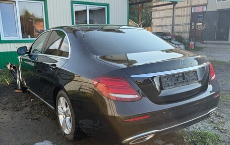 Mercedes-Benz E-Класс, 2017 год, 1 299 000 рублей, 4 фотография