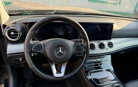 Mercedes-Benz E-Класс, 2017 год, 1 299 000 рублей, 14 фотография