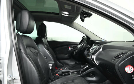 Hyundai ix35 I рестайлинг, 2011 год, 950 000 рублей, 10 фотография