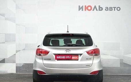 Hyundai ix35 I рестайлинг, 2011 год, 950 000 рублей, 5 фотография