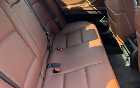 BMW 5 серия, 2016 год, 2 850 000 рублей, 14 фотография