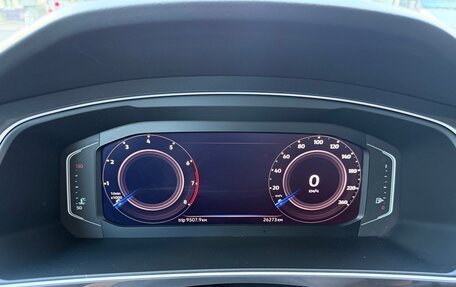 Volkswagen Tiguan II, 2020 год, 3 050 000 рублей, 8 фотография