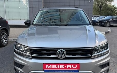 Volkswagen Tiguan II, 2020 год, 3 050 000 рублей, 2 фотография