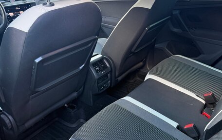 Volkswagen Tiguan II, 2020 год, 3 050 000 рублей, 9 фотография