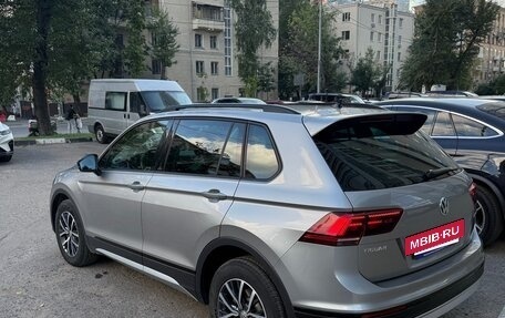 Volkswagen Tiguan II, 2020 год, 3 050 000 рублей, 6 фотография