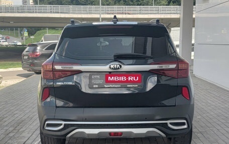 KIA Seltos I, 2021 год, 1 990 000 рублей, 10 фотография
