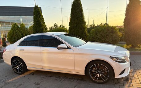 Mercedes-Benz C-Класс, 2018 год, 3 100 000 рублей, 4 фотография
