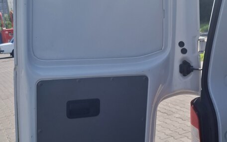 Volkswagen Transporter T5 рестайлинг, 2014 год, 2 100 000 рублей, 11 фотография