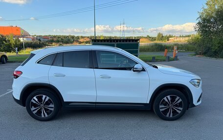 Mercedes-Benz GLA, 2021 год, 3 450 000 рублей, 3 фотография