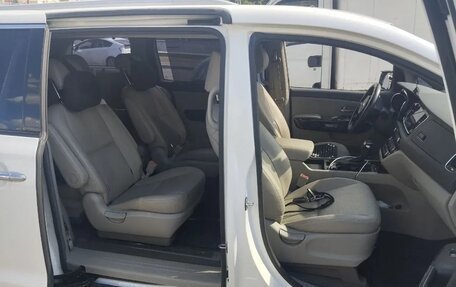 KIA Carnival III, 2018 год, 3 650 000 рублей, 7 фотография