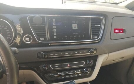 KIA Carnival III, 2018 год, 3 650 000 рублей, 10 фотография