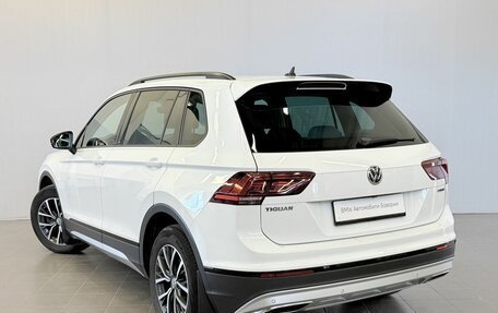 Volkswagen Tiguan II, 2019 год, 2 747 000 рублей, 4 фотография
