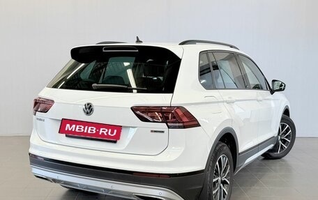 Volkswagen Tiguan II, 2019 год, 2 747 000 рублей, 5 фотография