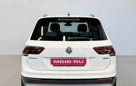 Volkswagen Tiguan II, 2019 год, 2 747 000 рублей, 6 фотография