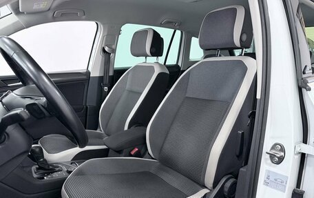 Volkswagen Tiguan II, 2019 год, 2 747 000 рублей, 23 фотография