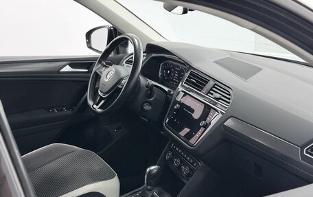Volkswagen Tiguan II, 2019 год, 2 747 000 рублей, 27 фотография