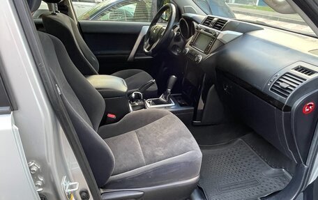 Toyota Land Cruiser Prado 150 рестайлинг 2, 2013 год, 4 170 000 рублей, 8 фотография
