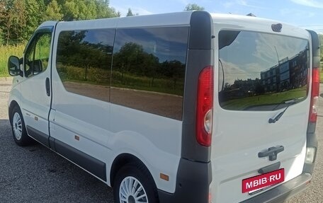 Renault Trafic, 2008 год, 1 050 000 рублей, 4 фотография