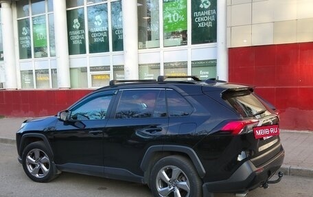 Toyota RAV4, 2021 год, 2 900 000 рублей, 5 фотография