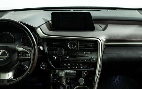 Lexus RX IV рестайлинг, 2017 год, 2 900 000 рублей, 14 фотография