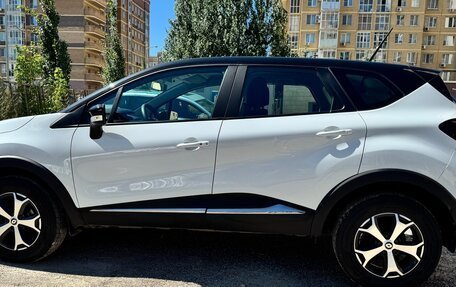 Renault Kaptur I рестайлинг, 2021 год, 1 570 000 рублей, 3 фотография